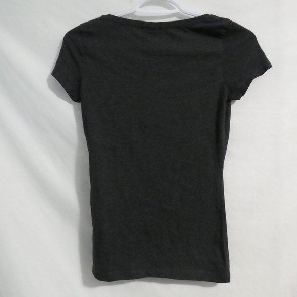 H&M BASIC xs charcoal short sleeve scoop neck shirt, BNWOT - Picture 2 of 10